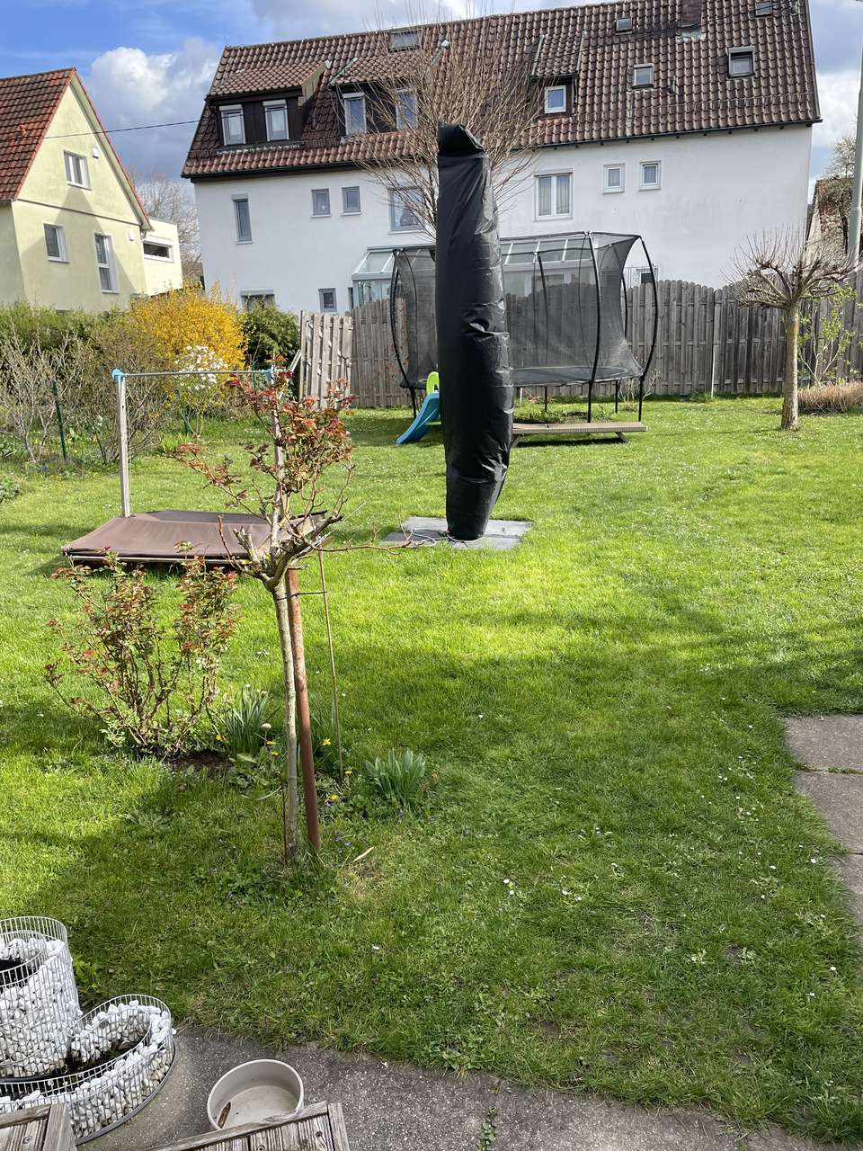 schöne familienfreundliche Doppelhaushälfte mit großem Garten Bussardweg 7, 70499 Stuttgart-Weilimdorf