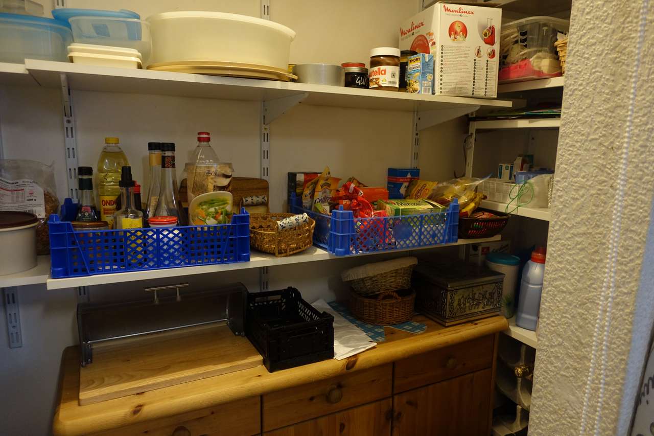 schicke 2-Zimmerwohnung mit sonnigem Balkon, Freiherr-von-Varnbühler-Str. 10, 71282 Hemmingen