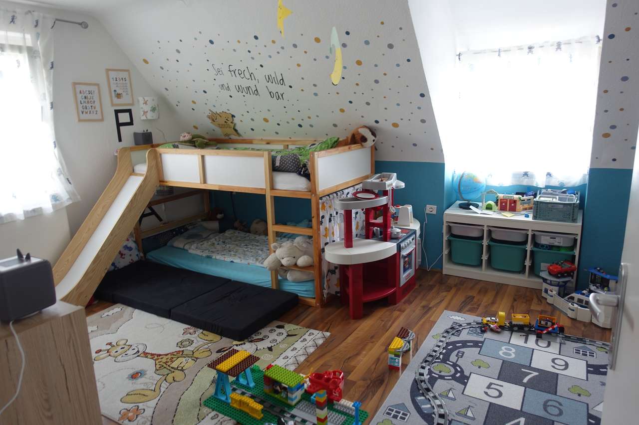 Schöne Doppelhaushälfte für die kleine Famillie, Burgenlandstr. 10, 70825 Korntal-Münchingen