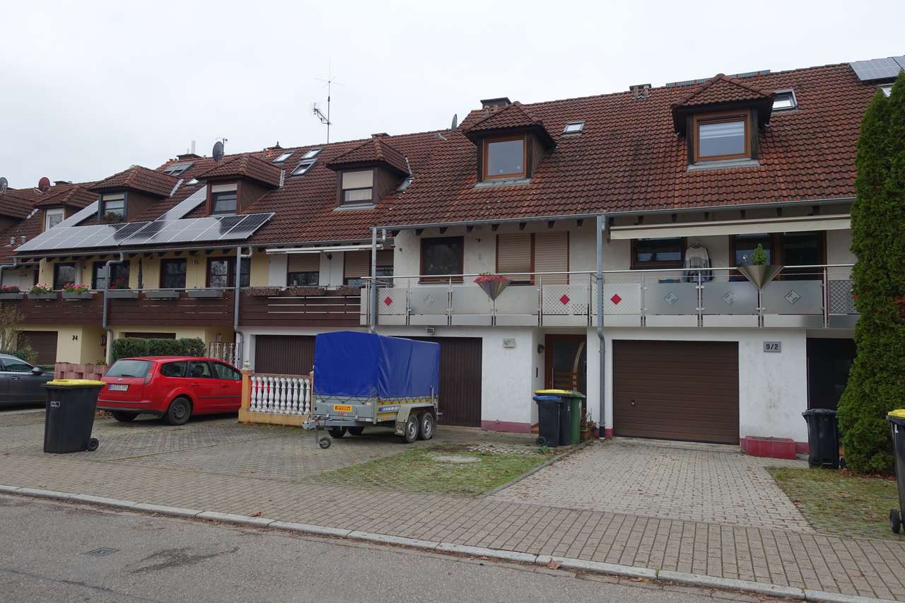 Hübsches Reihenmittelhaus mit sonnigem Garten, Schillerstr. 9/1, 71735 Eberdingen-Hochdorf