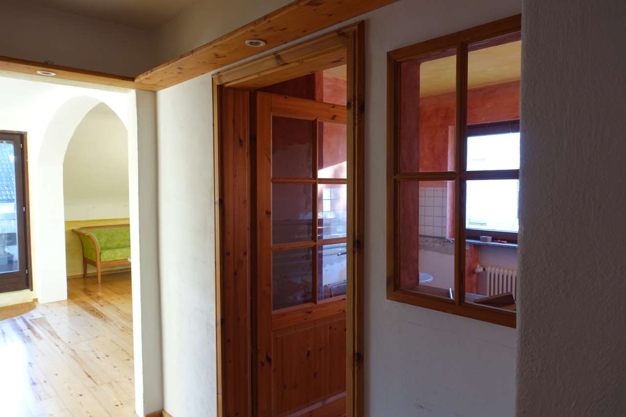 Sonnige und gemütliche 3-Zimmer-Dachgeschoßwohnung, Lindenbachstraße 71, 70499 Stuttgart-Weilimdorf