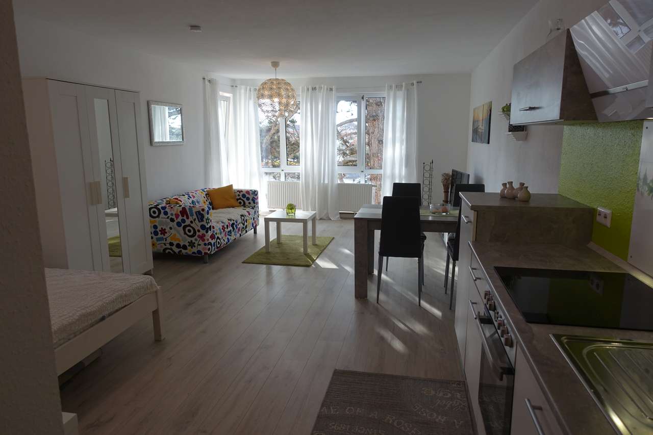 Schickes, großzügiges, komplett modern ausgestattetes 1-Zimmer-Apartment, Citylage, Stuttgarter Str. 73, 71638 Ludwigsburg