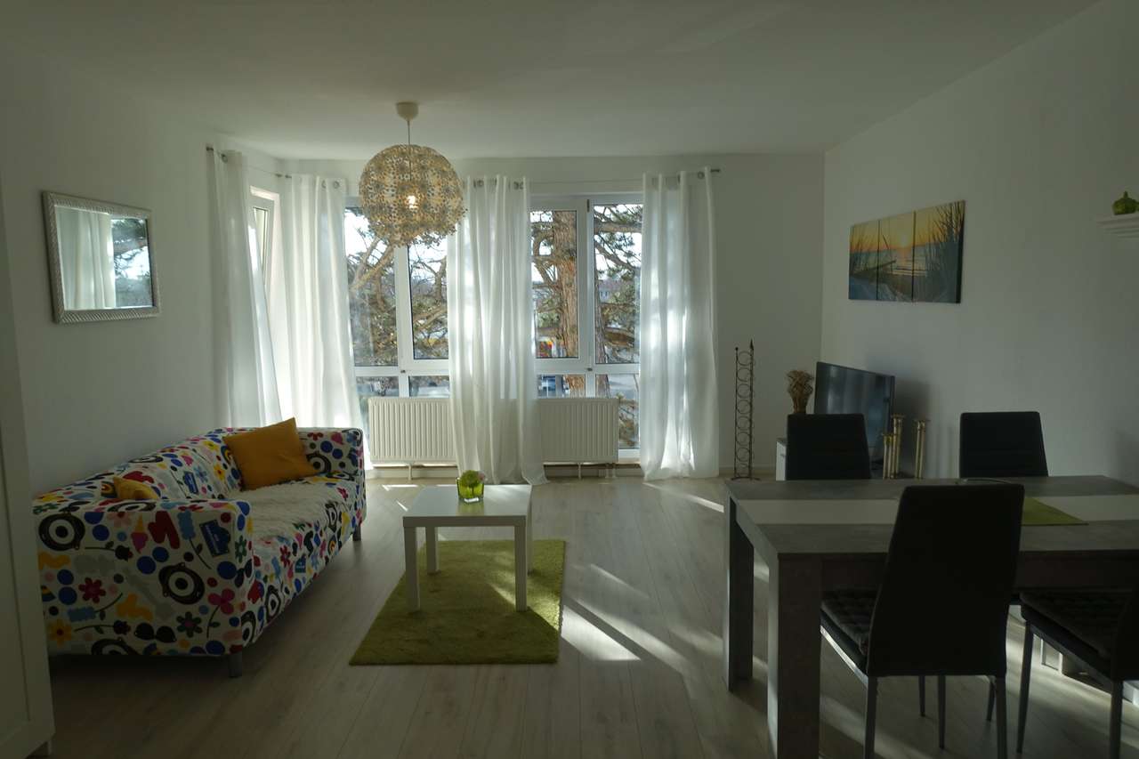 Schickes, großzügiges, komplett modern ausgestattetes 1-Zimmer-Apartment, Citylage, Stuttgarter Str. 73, 71638 Ludwigsburg