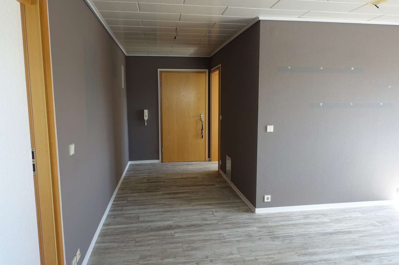 Schicke, gut geschnittene 2-Zimmer-Dachgeschoßwohnung mit sonniger Dachterrasse, Vaihinger Str. 16,                        71701 Schwieberdingen