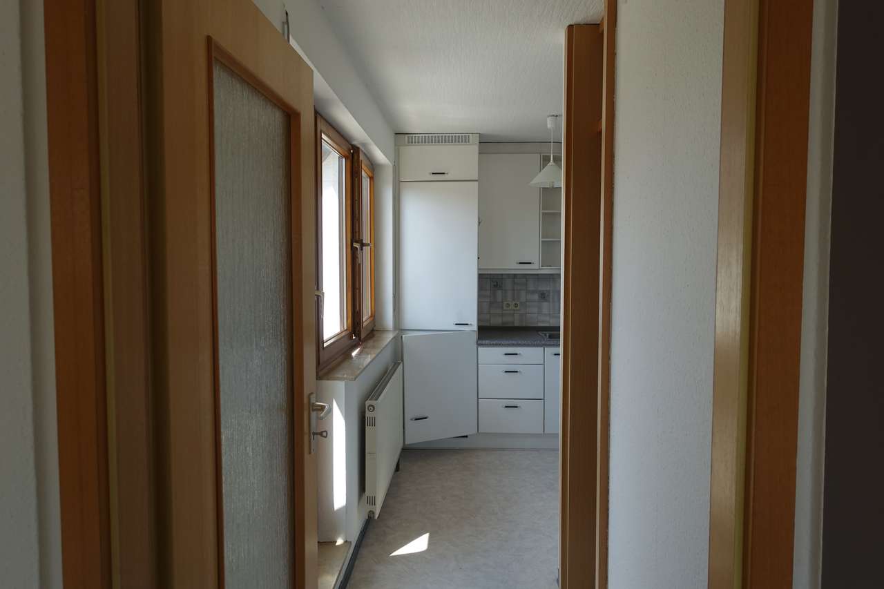 Schicke, gut geschnittene 2-Zimmer-Dachgeschoßwohnung mit sonniger Dachterrasse, Vaihinger Str. 16,                        71701 Schwieberdingen