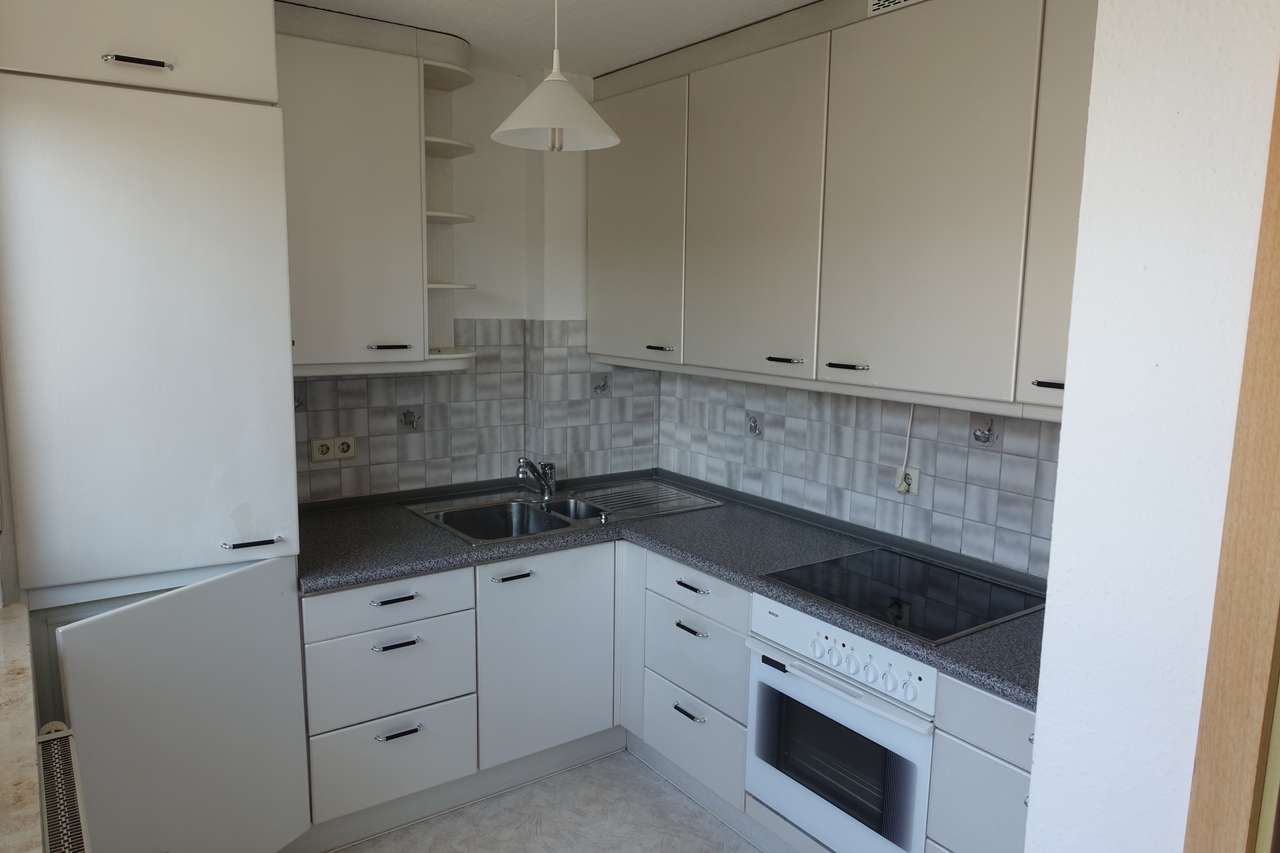 Schicke, gut geschnittene 2-Zimmer-Dachgeschoßwohnung mit sonniger Dachterrasse, Vaihinger Str. 16,                        71701 Schwieberdingen