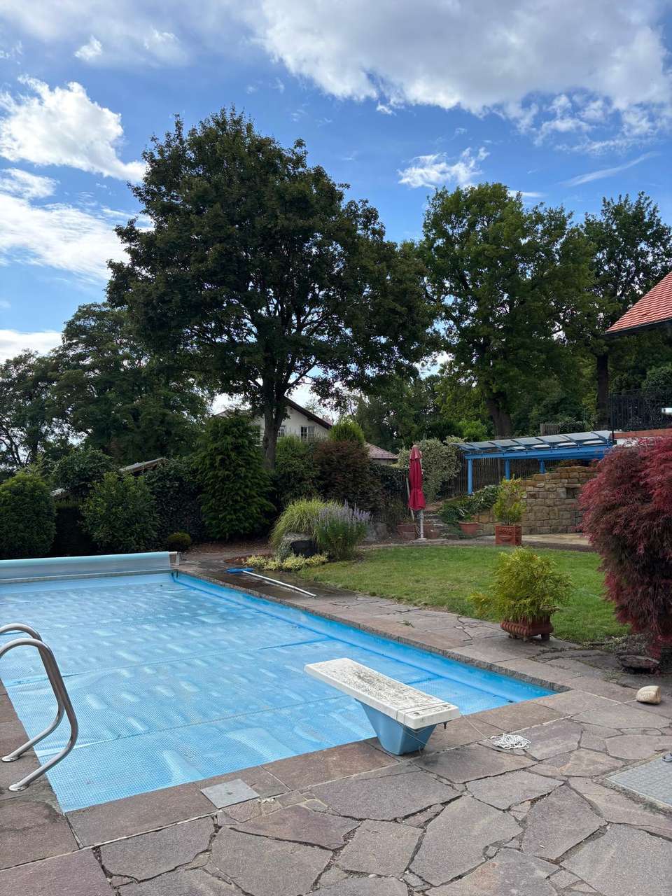 Repräsentative, freistehende Villa in herrlicher Süd-Aussichtslage mit großem Garten und Pool, Sonnenberg 35, 71735 Eberdingen-Nussdorf