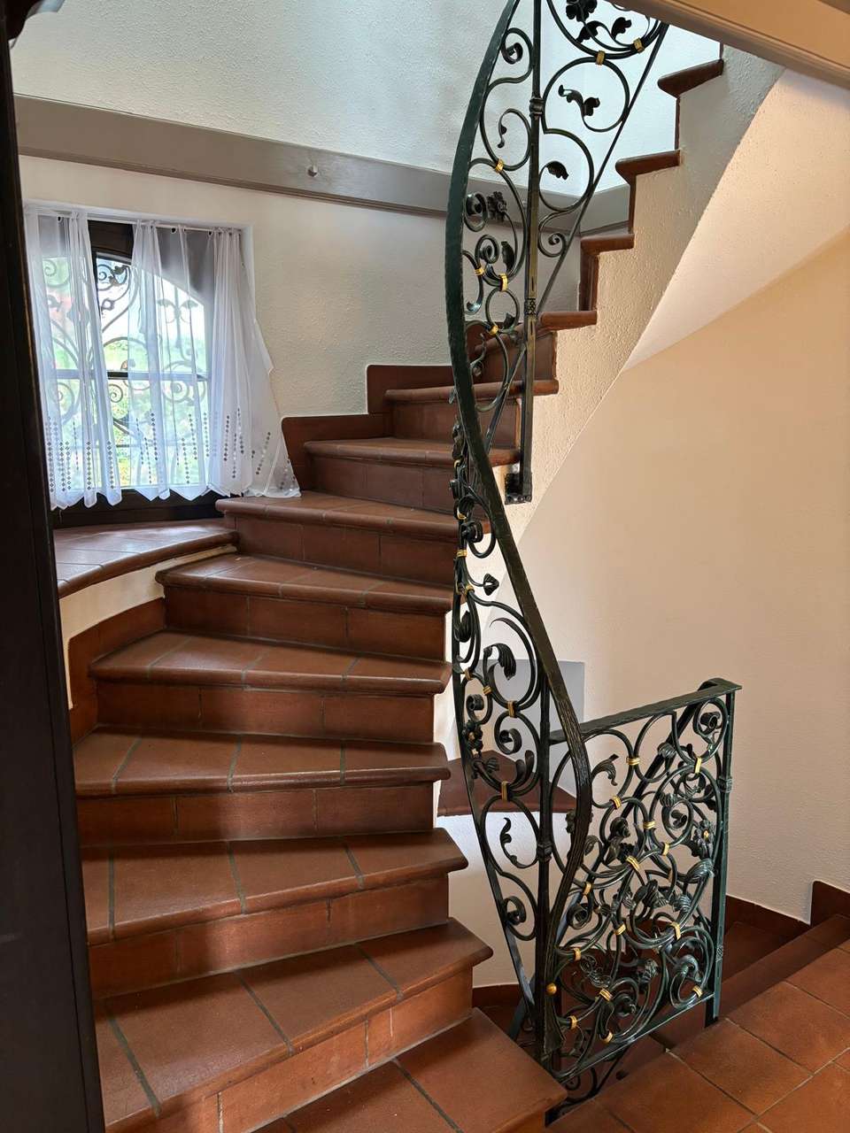 Repräsentative, freistehende Villa in herrlicher Süd-Aussichtslage mit großem Garten und Pool, Sonnenberg 35, 71735 Eberdingen-Nussdorf