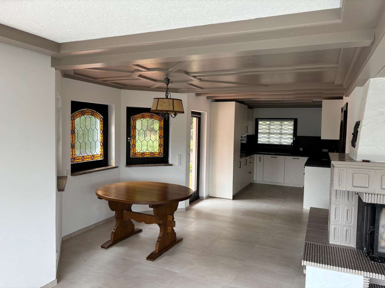 Repräsentative, freistehende Villa in herrlicher Süd-Aussichtslage mit großem Garten und Pool, Sonnenberg 35, 71735 Eberdingen-Nussdorf