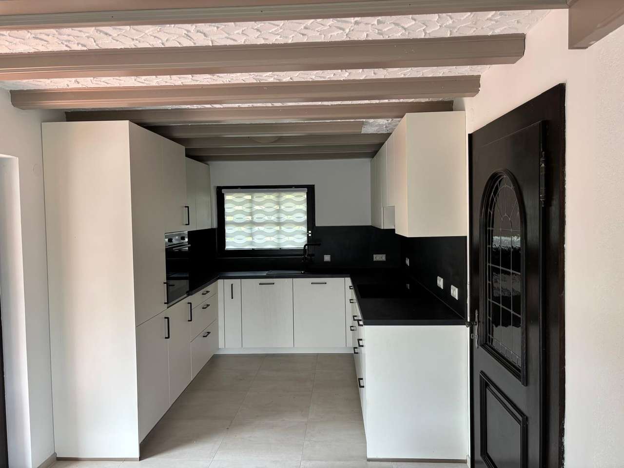 Repräsentative, freistehende Villa in herrlicher Süd-Aussichtslage mit großem Garten und Pool, Sonnenberg 35, 71735 Eberdingen-Nussdorf