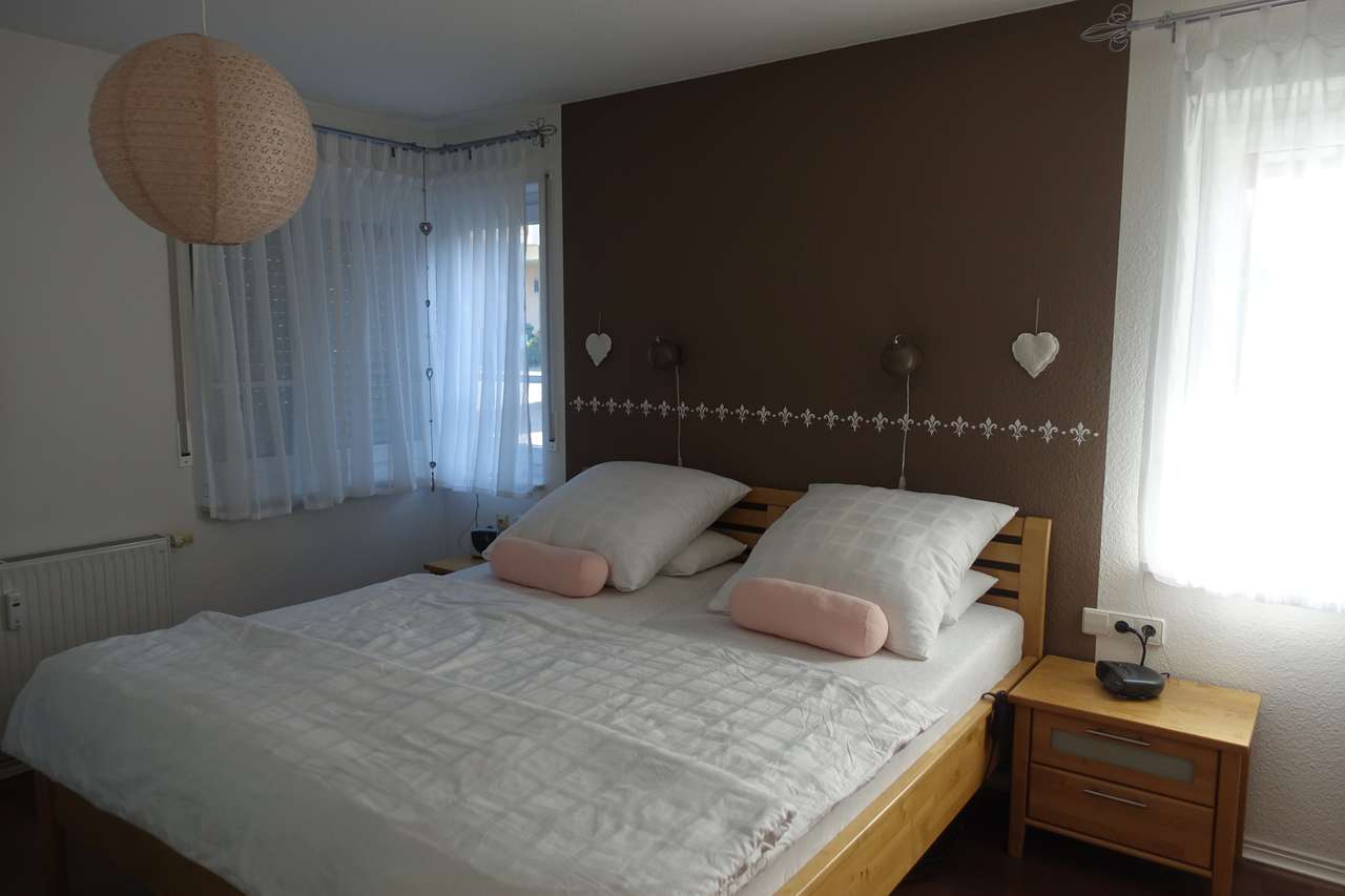 Schicke 4 Zimmer-Erdgeschoßwohnung im Herzen Ditzingens, Kreuzerstr. 4, 71254 Ditzingen