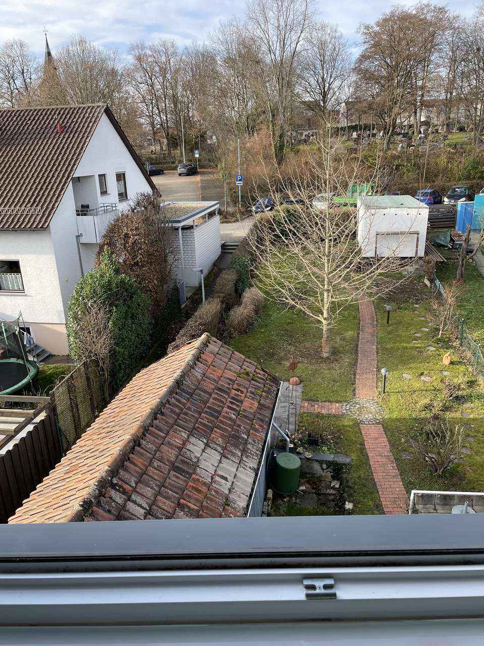 Garten mit Garage Garten mit Garage