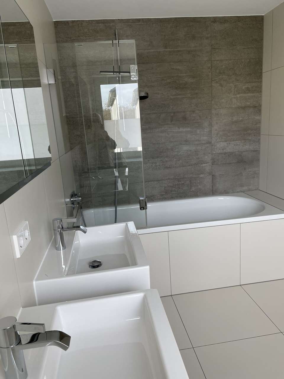 mit Wanne und WC mit Wanne und WC