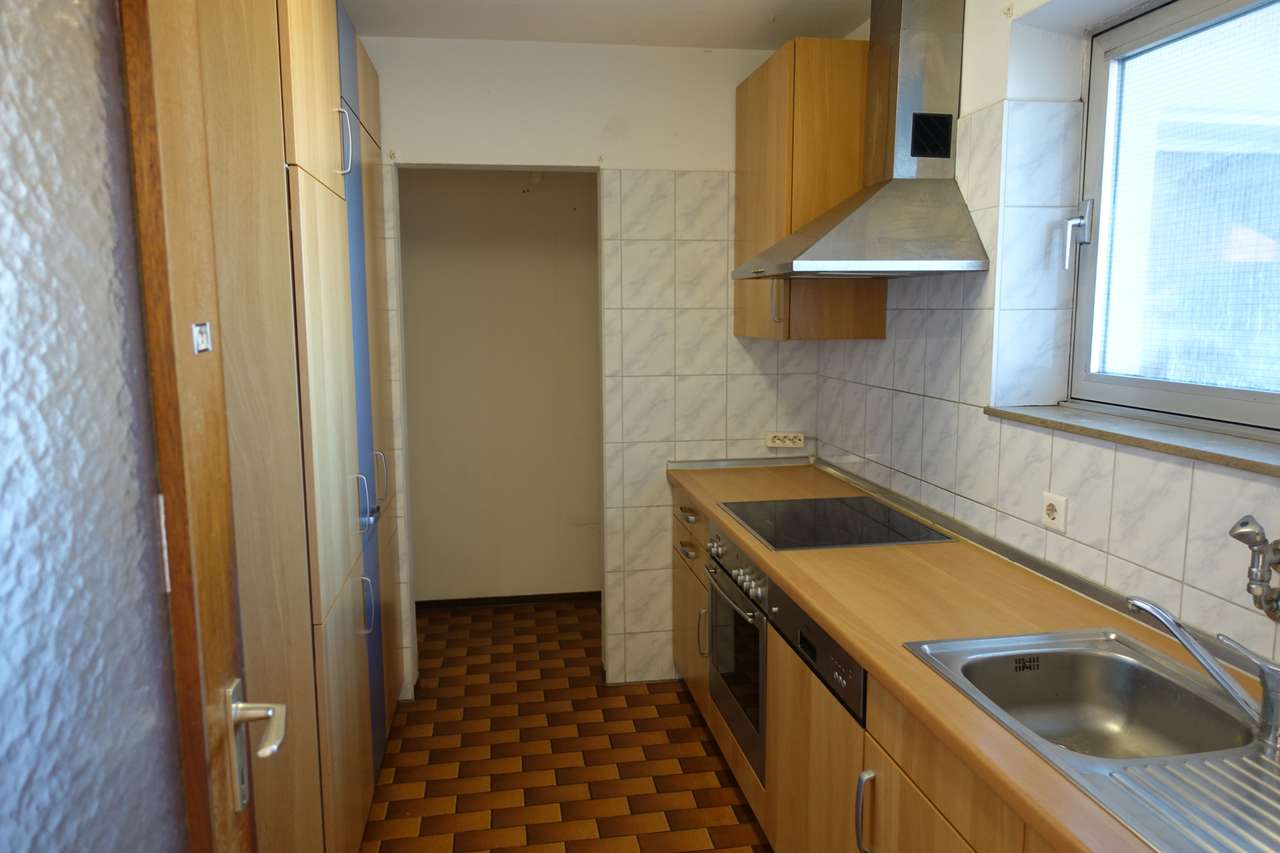 Hübsche 2-Zimmerwohnung mit sonnigem Balkon, Freiherr-von-Varnbüler-Str. 10, 71282 Hemmingen