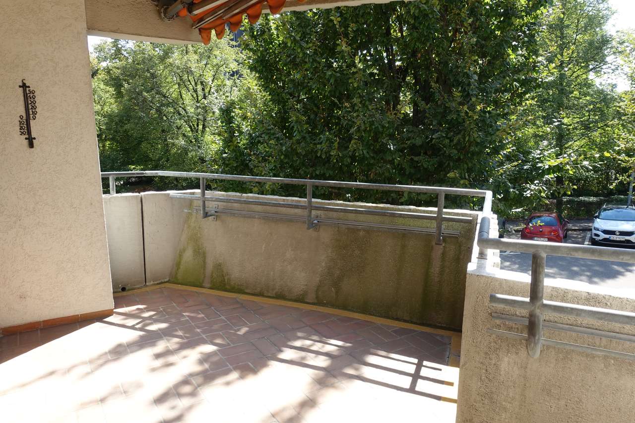 Balkon mit Blick ins Grüne Balkon mit Blick ins Grüne