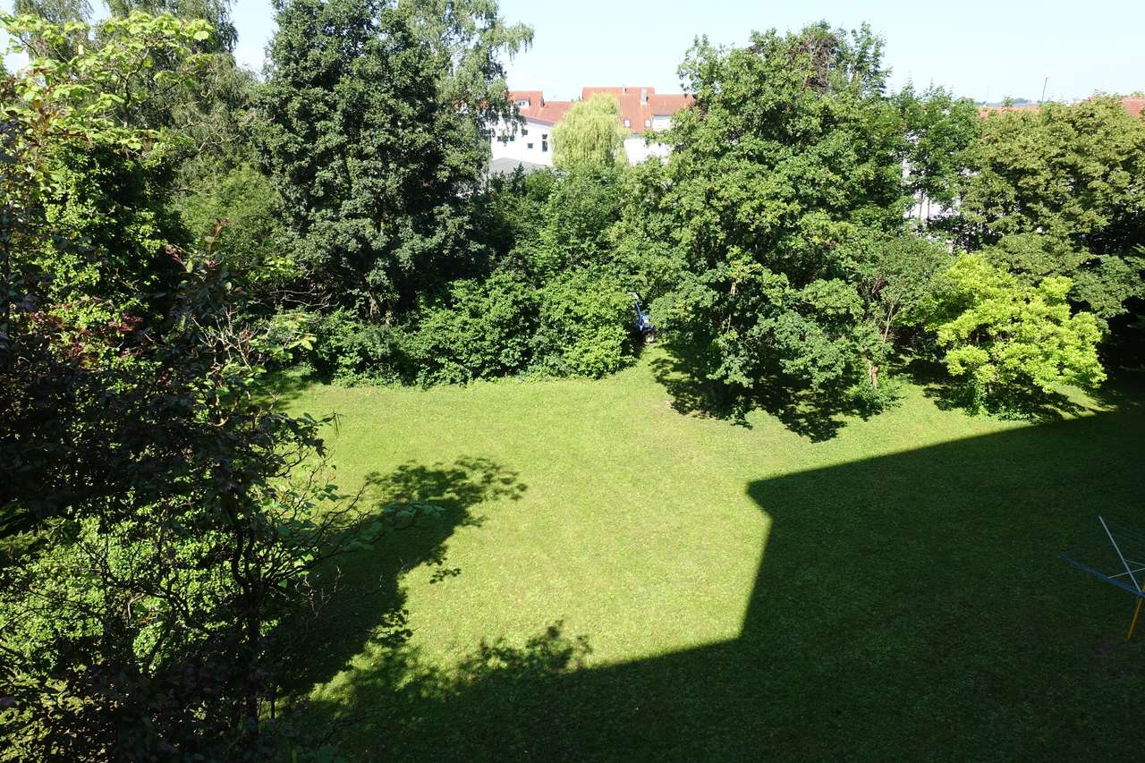 Ausblick nur ins Grüne Ausblick nur ins Grüne