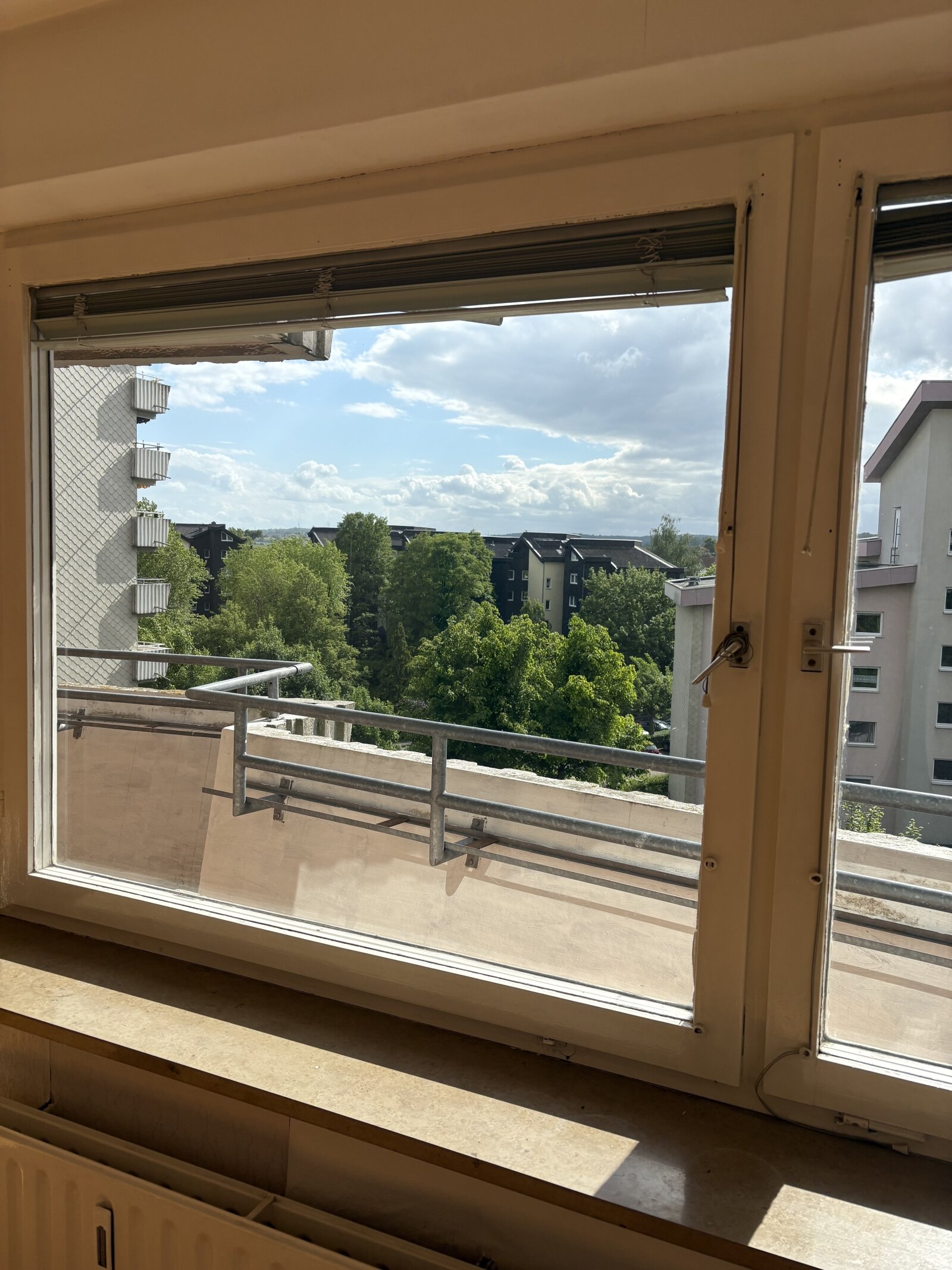 Hübsche 2-Zimmerwohnung mit sonnigem Balkon, Freiherr-von-Varnbüler-Str. 10, 71282 Hemmingen